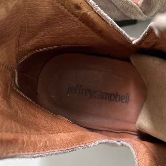 Jeffrey Campbell Muskrat Cut Out Suede Taupe Brown Ankle Boots Women's Size 9 - Picture 2 of 8